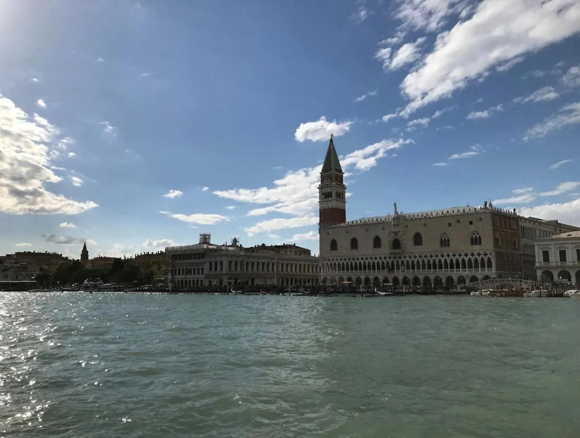 Modern Sweet Home Venezia