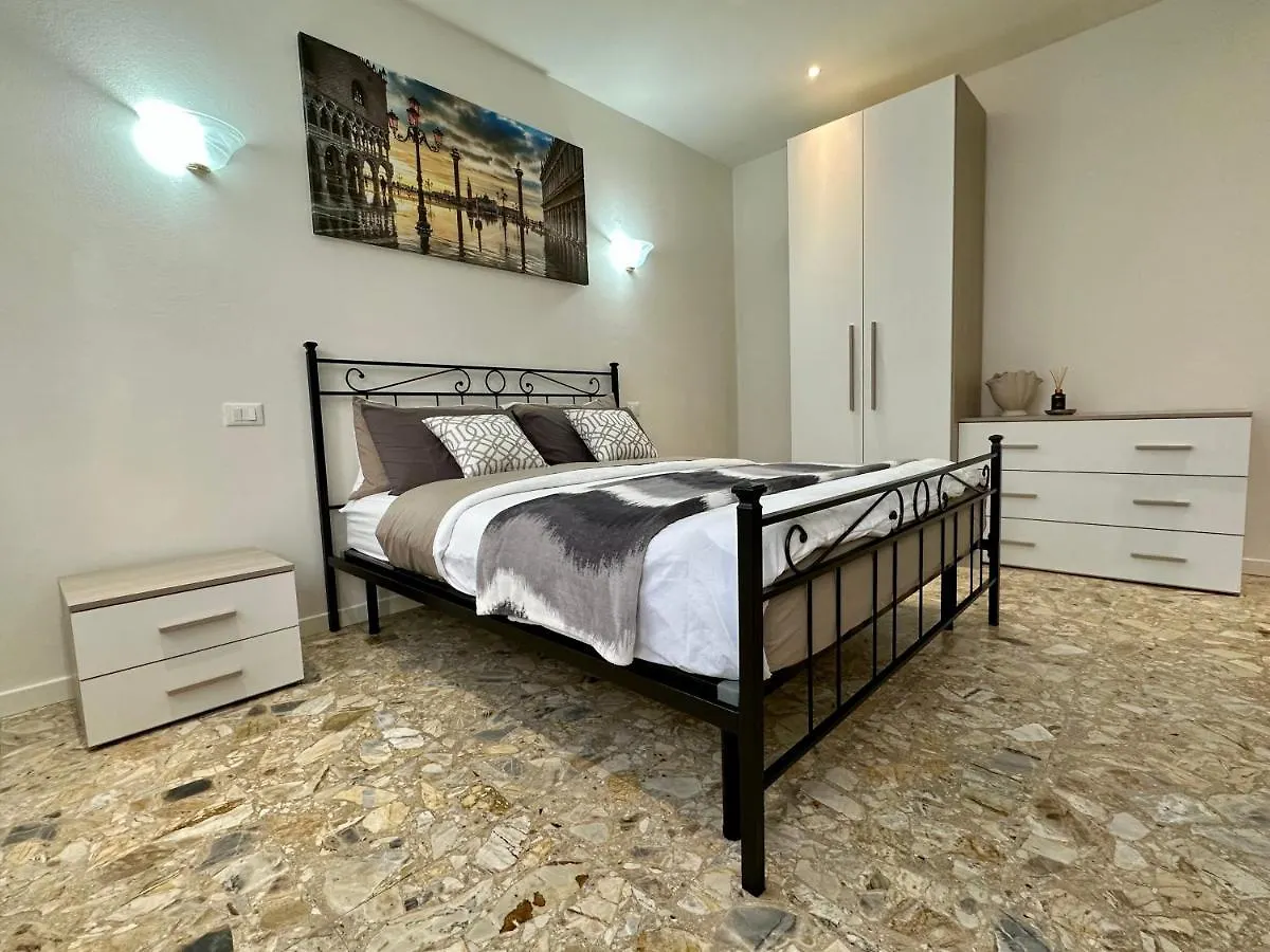 Apartment Appartamento 3 Camere Da Letto - Holiday House 1 Venice